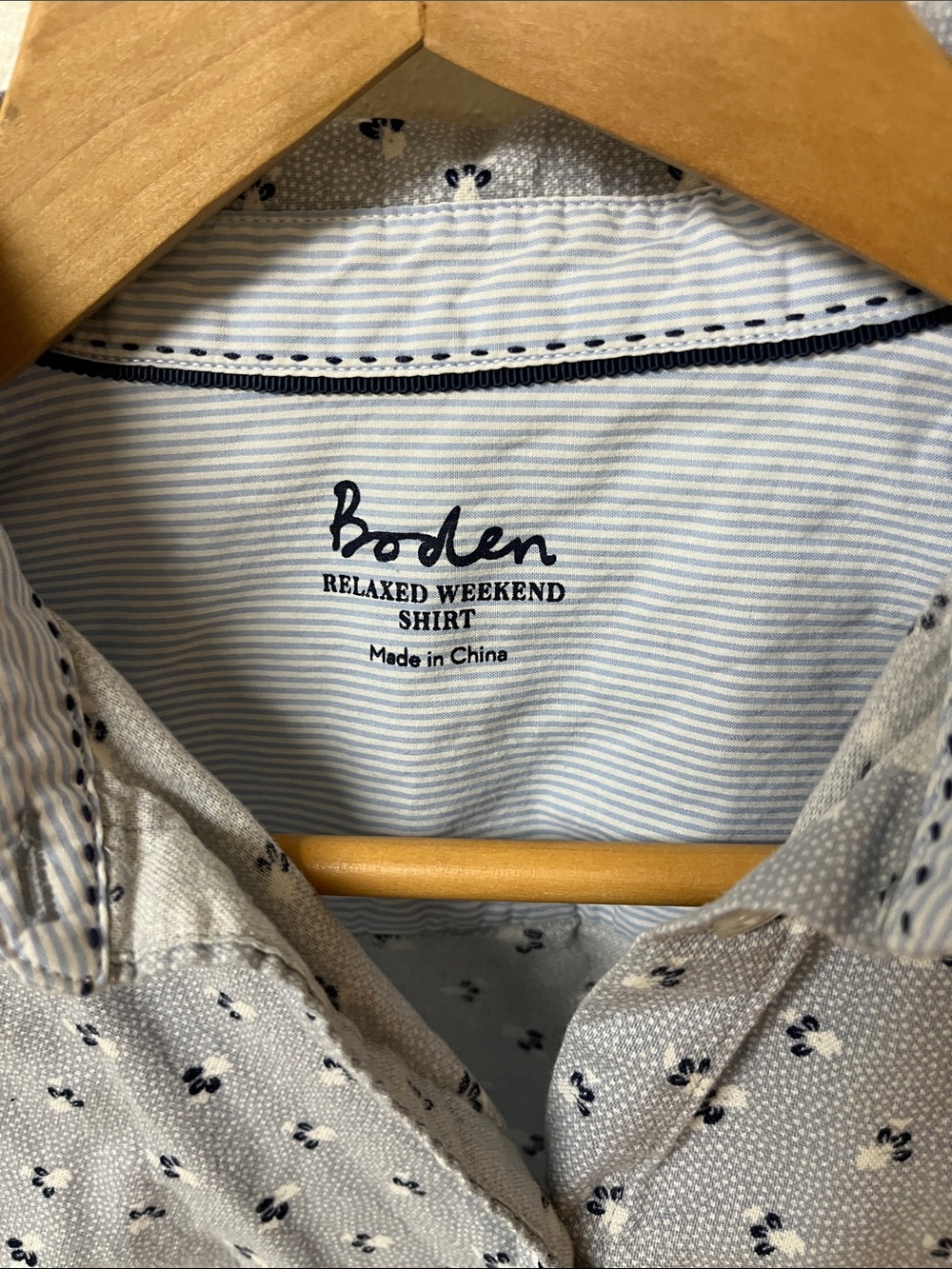 Boden women’s blue floral Patterned Button-Down Shirt size 6 - Picture 2 of 4